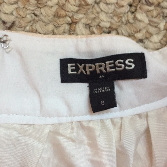 Express Skirt - Picture 2 of 3